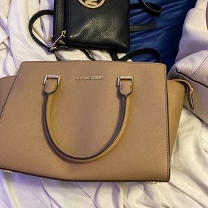 Micheal Kors bag